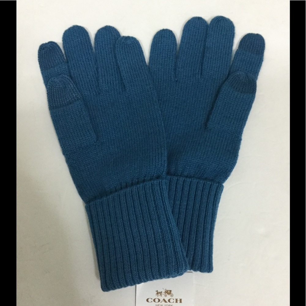 Coach Gloves - Picture 5 of 6